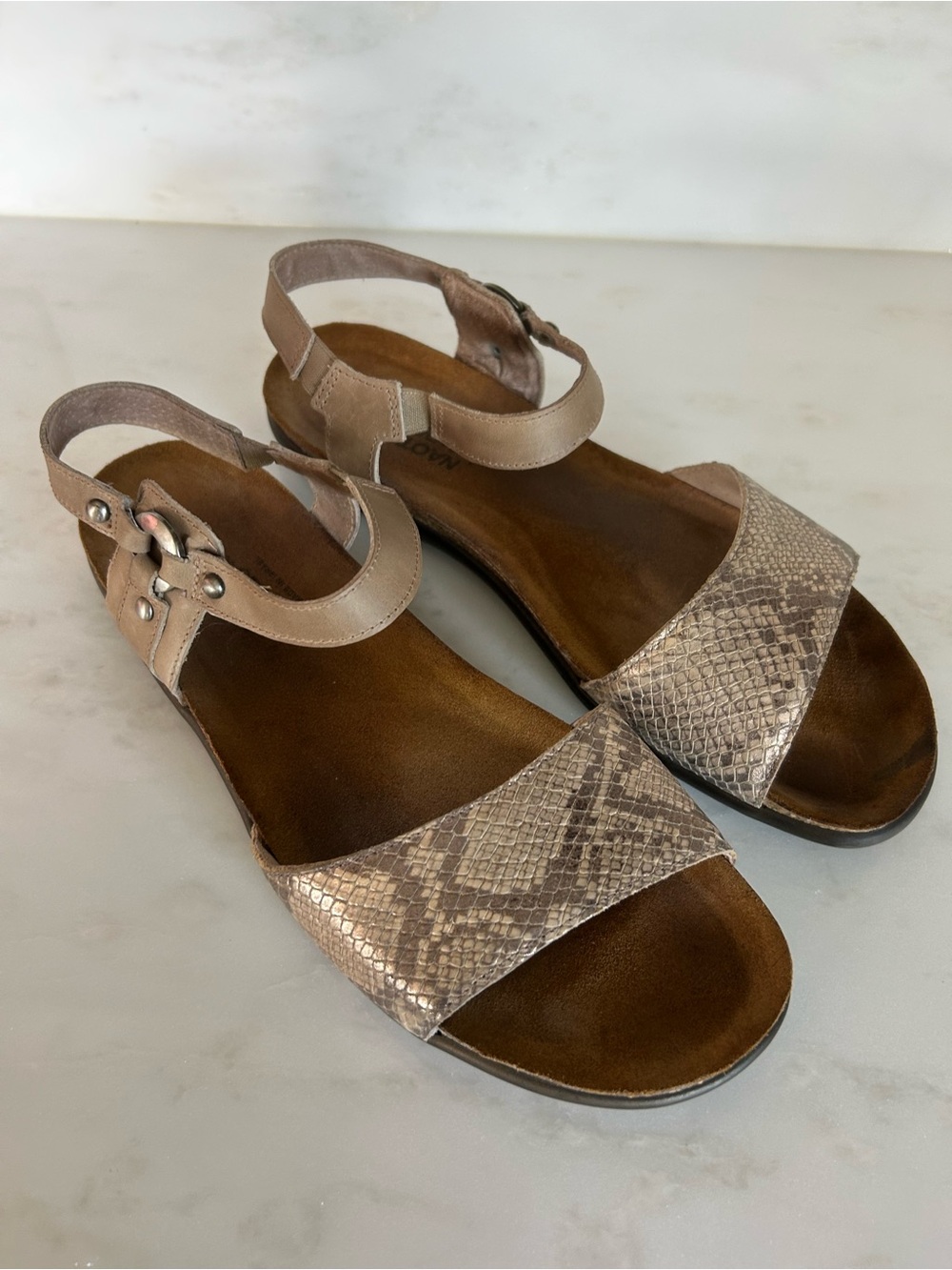 Naot Sabrina Sandals Snakeskin Leather Size 41 (US Women’s 10)